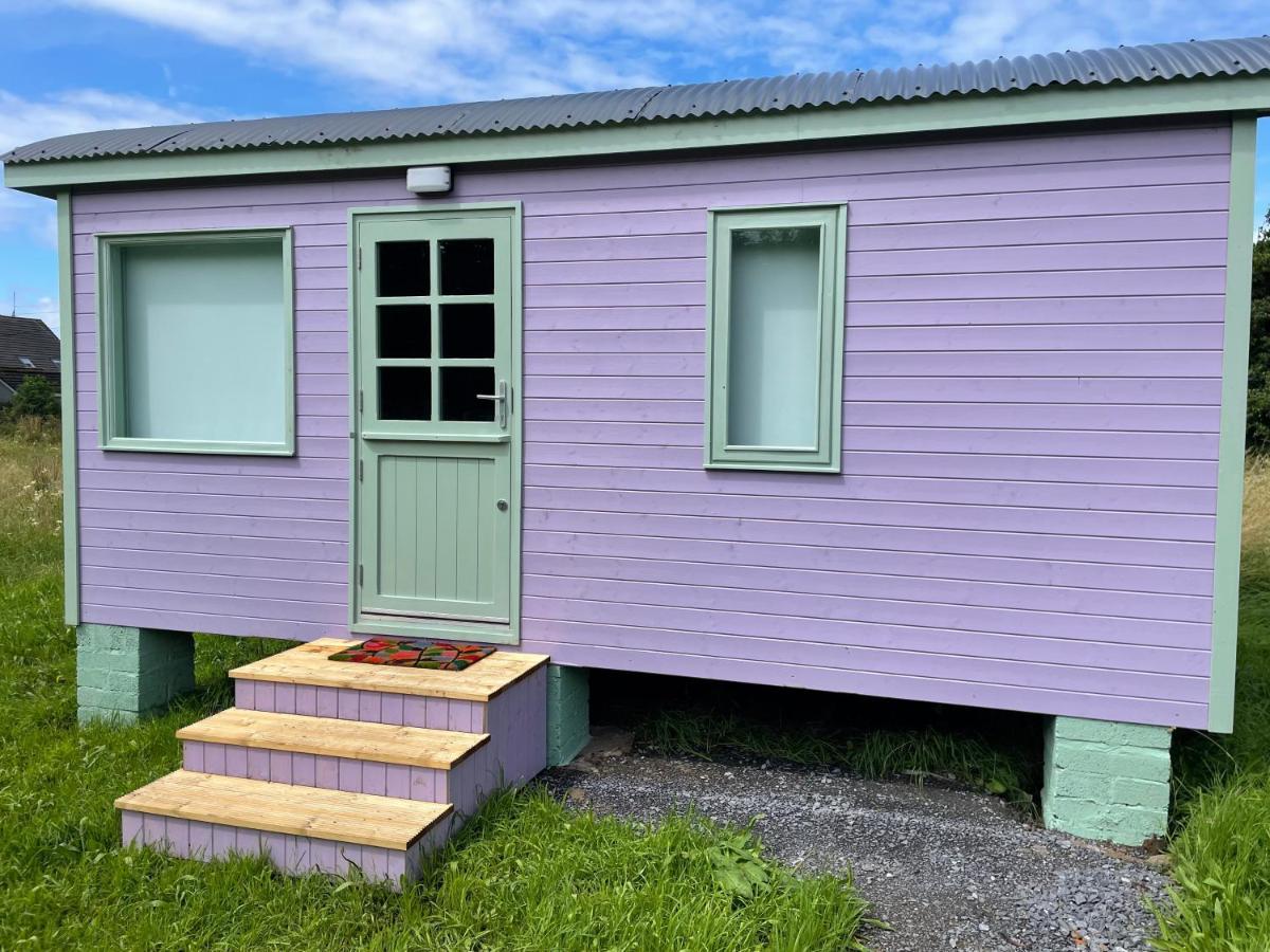 Market Street Shepherd'S Hut Leitrim Dromahair Экстерьер фото