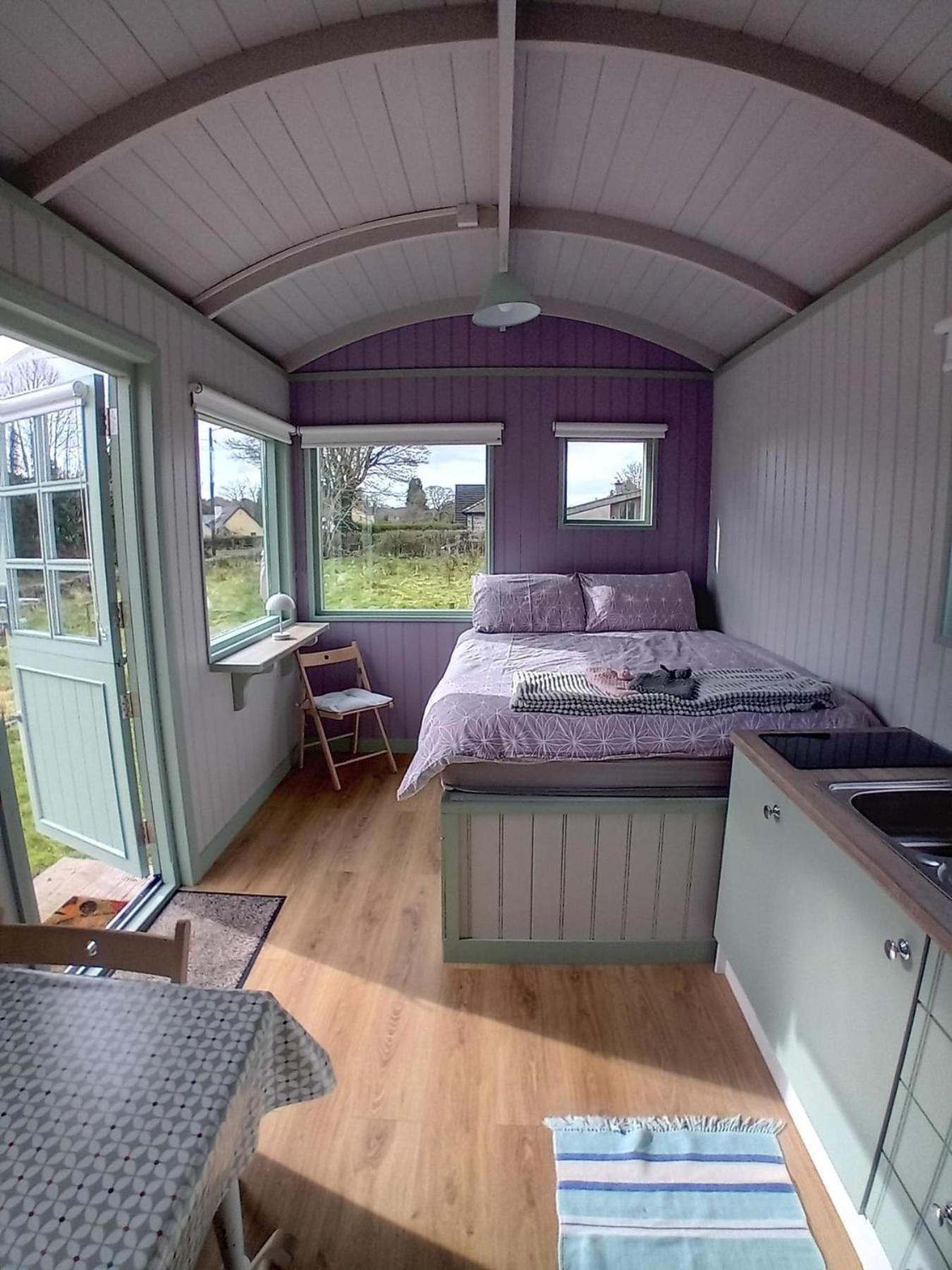 Market Street Shepherd'S Hut Leitrim Dromahair Экстерьер фото